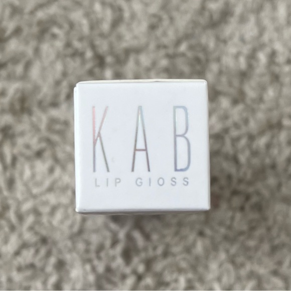 KAB Lip Gloss in Tangled - Picture 8 of 9